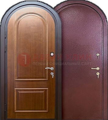 Железная арочная дверь с МДФ внутри ДА-14 в Перми