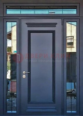 Черная металлическая дверь с фрамугой и филенкой ДФГ-19 в Перми