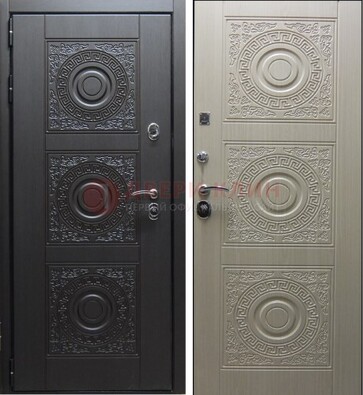 Темная стальная дверь с МДФ ДМ-161 для коттеджа в Перми