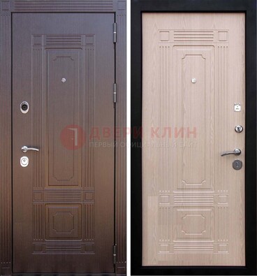 Коричневая входная дверь с МДФ ДМ-173 для кирпичного дома в Перми