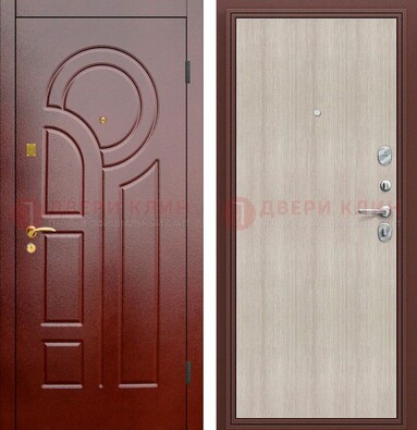 Красная металлическая дверь с МДФ панелями ДМ-368 в Перми
