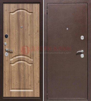 Коричневая железная дверь с порошковым окрасом ДП-191 в Перми