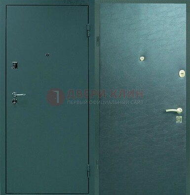 Зеленая стальная дверь с порошковым покрытием ДП-93 в Перми