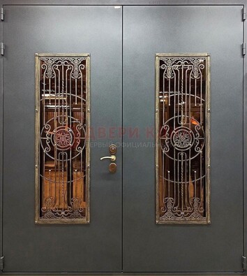 Входная металлическая парадная дверь со стеклом и ковкой ДПР-81 в Перми
