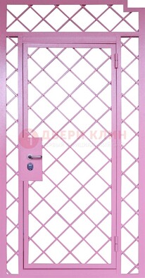 Розовая металлическая решетчатая дверь ДР-15 в Перми