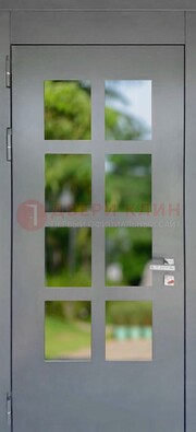 Серая металлическая дверь со стеклом ДС-78 в Перми