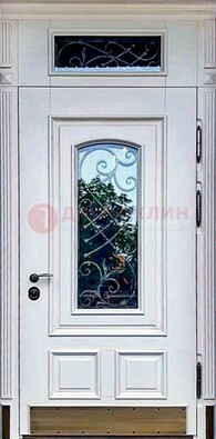 Металлическая дверь со стеклом и ковкой в белом цвете ДСК-148 в Перми
