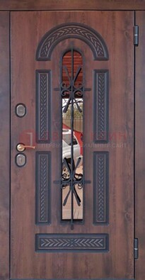 Железная дверь со стеклом и ковкой и узором ДСК-150 в Перми