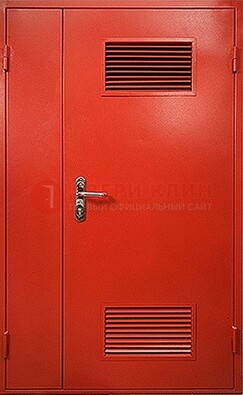 Красная железная техническая дверь с вентиляционными решетками ДТ-4 в Перми