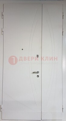 Белая тамбурная дверь ДТМ-31 в Перми