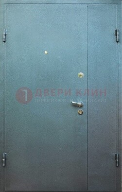 Серая тамбурная дверь ДТМ-34 в Перми