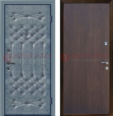 Серая металлическая дверь с винилискожей ДВ-35 в Перми