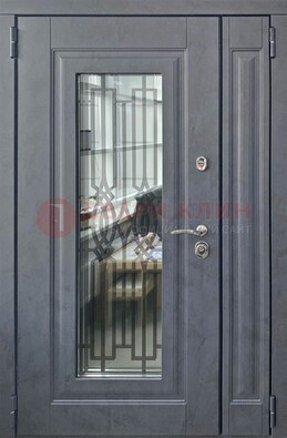 Серая стальная дверь Винорит со стеклом и ковкой ПЛ-29 в Перми